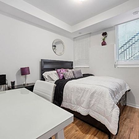 Beautiful Townhouse Near Yorkdale Mall, Wilson Subway Διαμέρισμα Τορόντο Εξωτερικό φωτογραφία