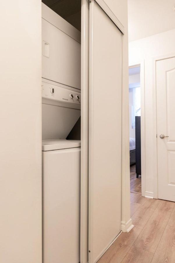 Beautiful Townhouse Near Yorkdale Mall, Wilson Subway Διαμέρισμα Τορόντο Εξωτερικό φωτογραφία
