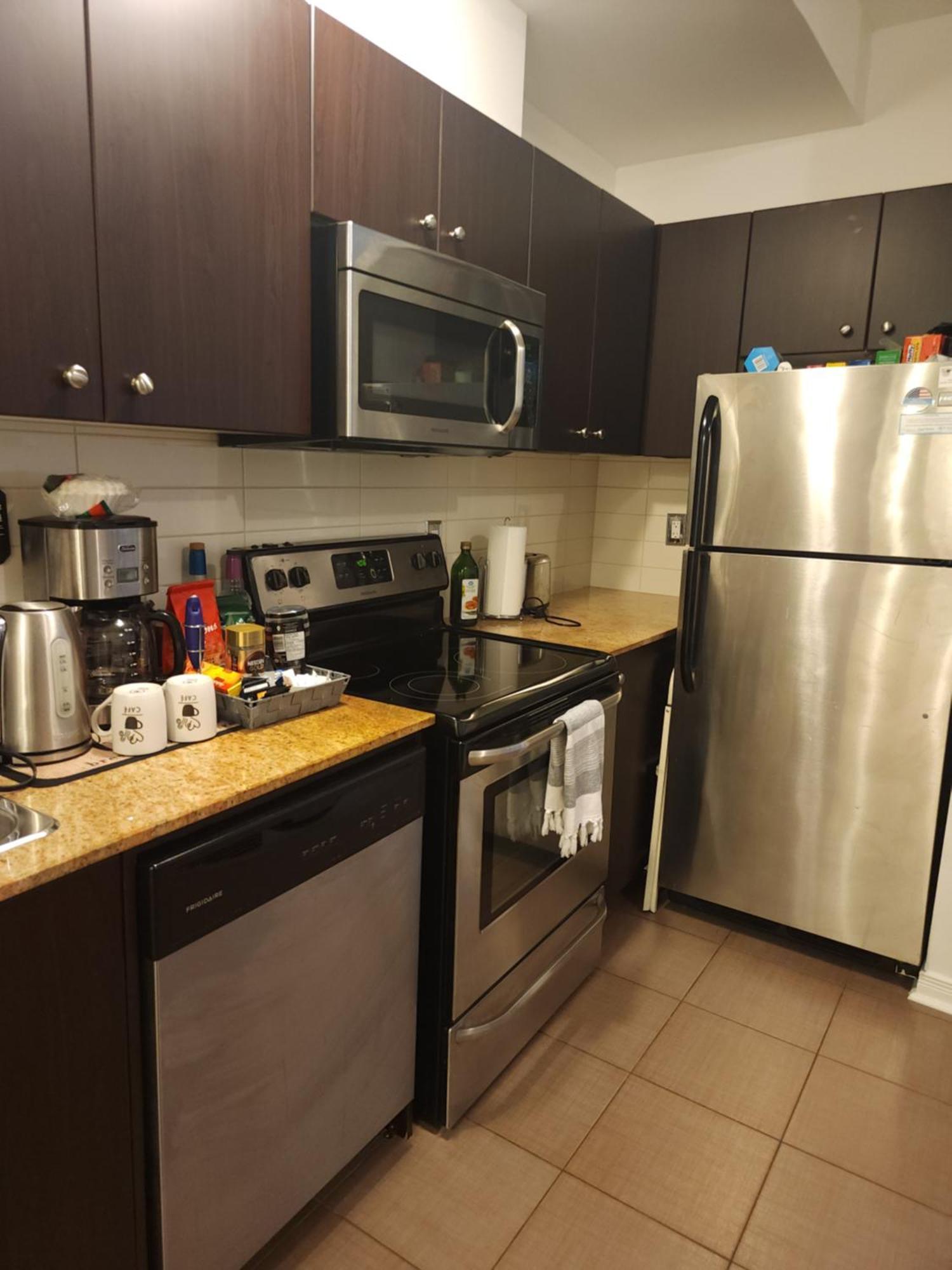 Beautiful Townhouse Near Yorkdale Mall, Wilson Subway Διαμέρισμα Τορόντο Εξωτερικό φωτογραφία
