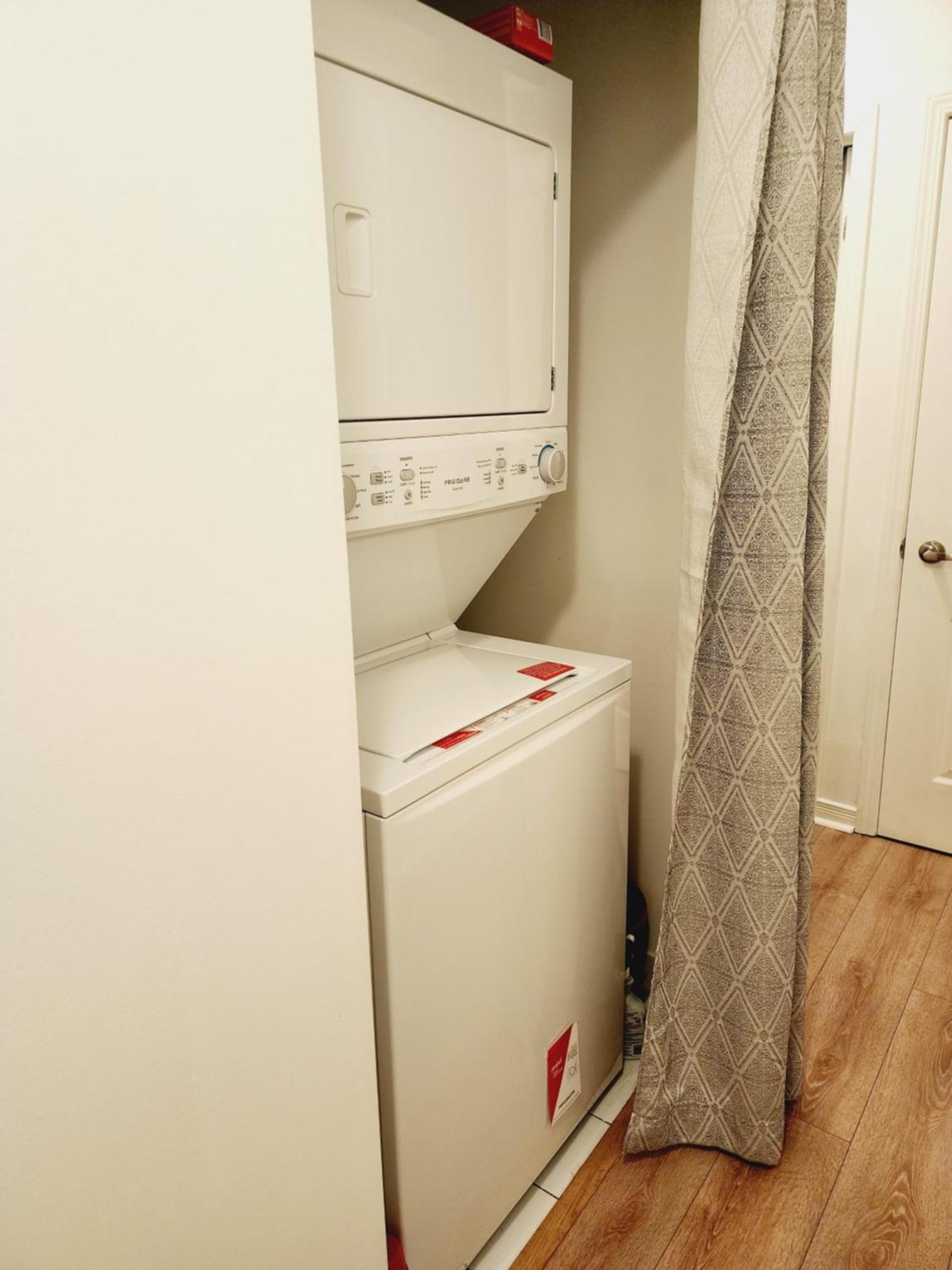 Beautiful Townhouse Near Yorkdale Mall, Wilson Subway Διαμέρισμα Τορόντο Εξωτερικό φωτογραφία