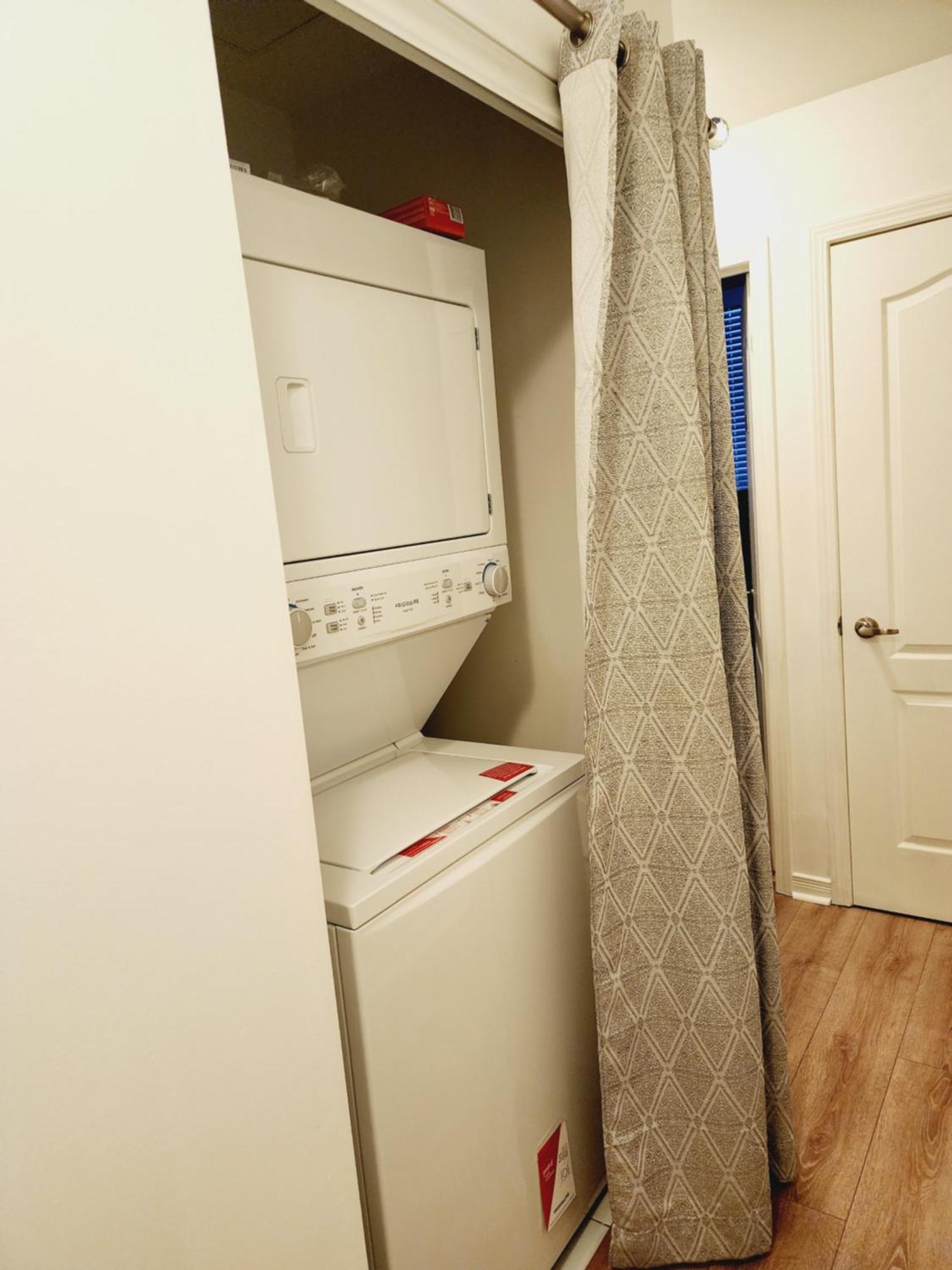 Beautiful Townhouse Near Yorkdale Mall, Wilson Subway Διαμέρισμα Τορόντο Εξωτερικό φωτογραφία