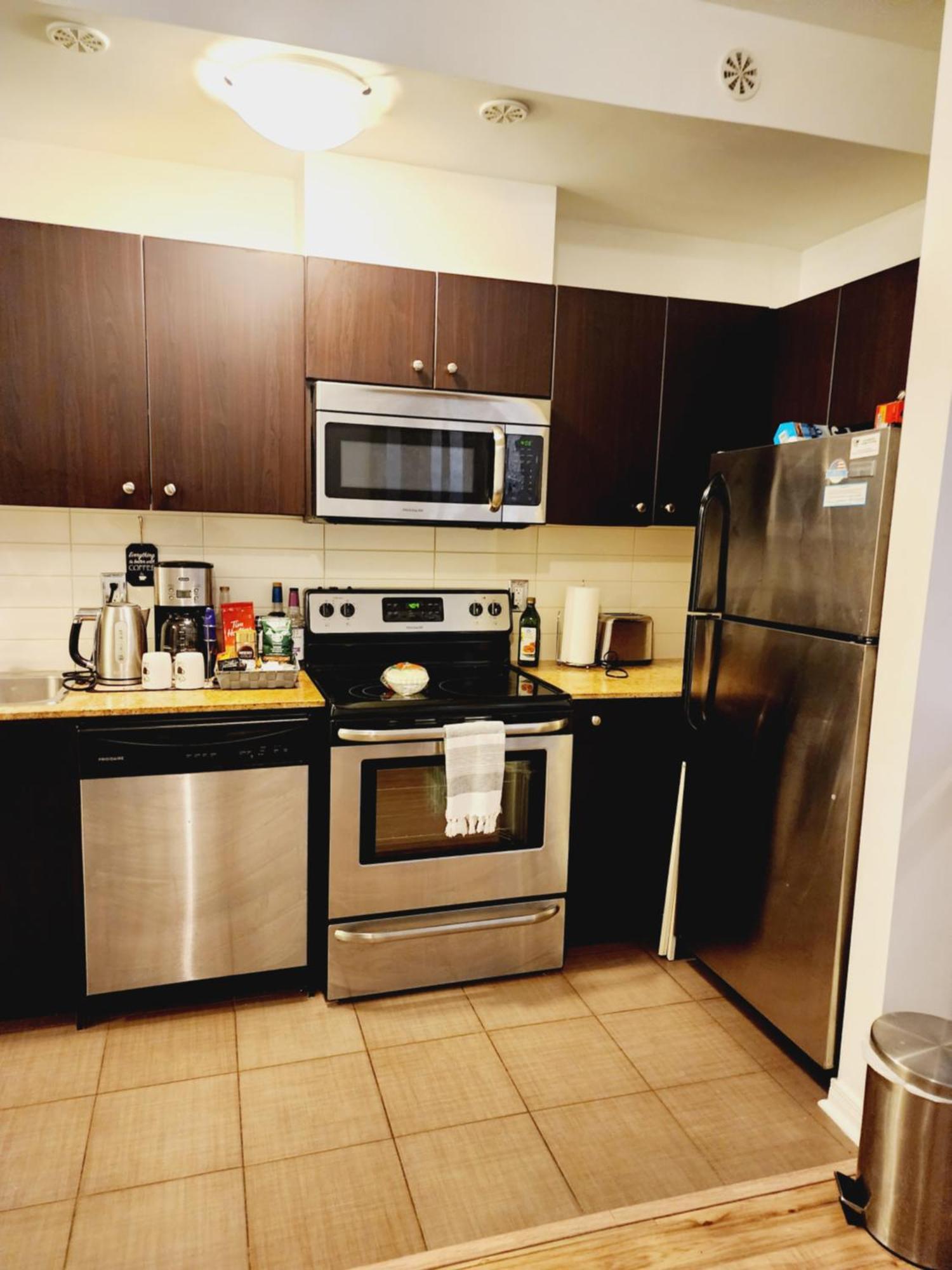 Beautiful Townhouse Near Yorkdale Mall, Wilson Subway Διαμέρισμα Τορόντο Εξωτερικό φωτογραφία